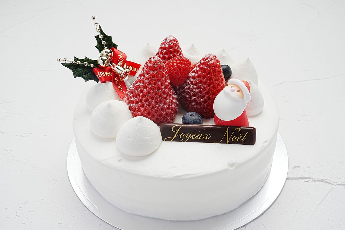 完熟苺を使ったポッシュ・ドゥ・レーヴ芦屋のクリスマスケーキ