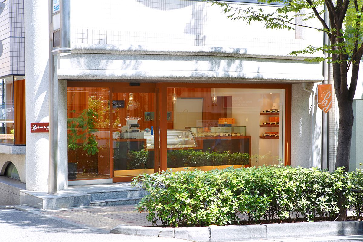 兵庫県芦屋市の洋菓子店ポッシュ・ドゥ・レーヴ芦屋の店舗