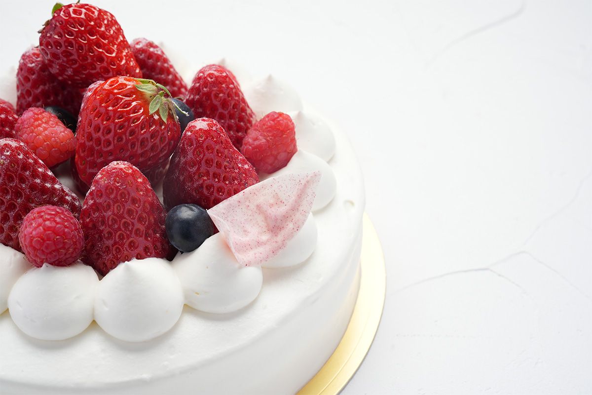 完熟苺を使ったポッシュ・ドゥ・レーヴ芦屋のショートケーキ